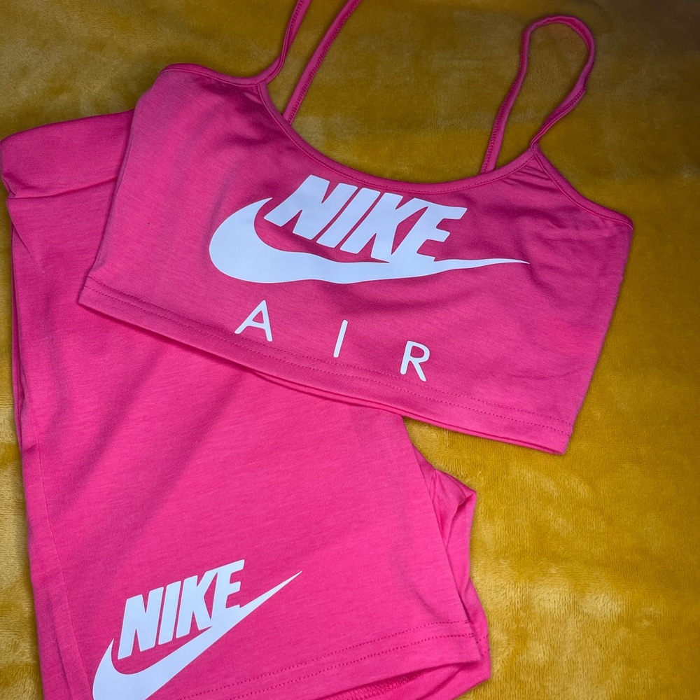 Nike Hot Pink Women’s Set